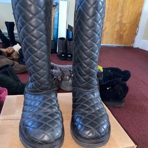 Size 9 Tall Quilted Black Uggs